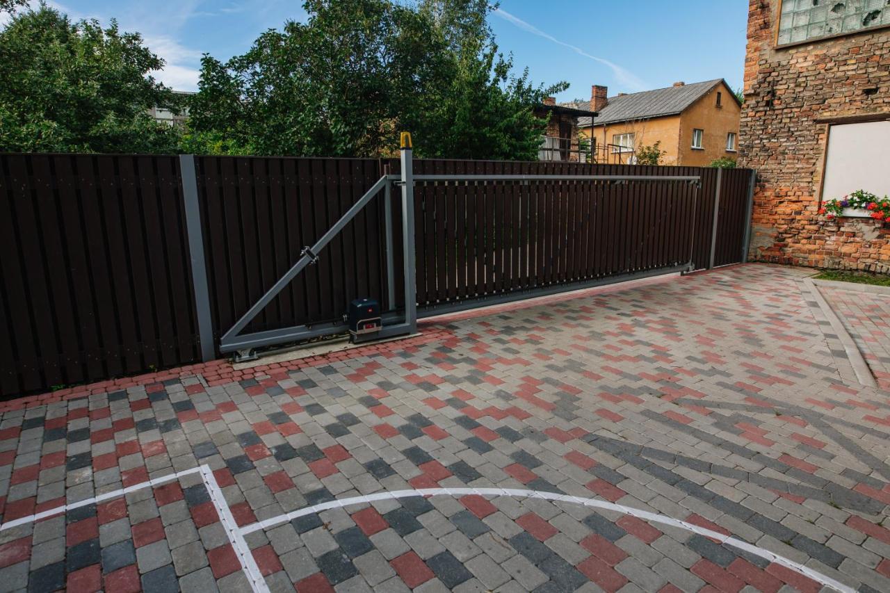 Kronu Nami Liepaja Bagian luar foto